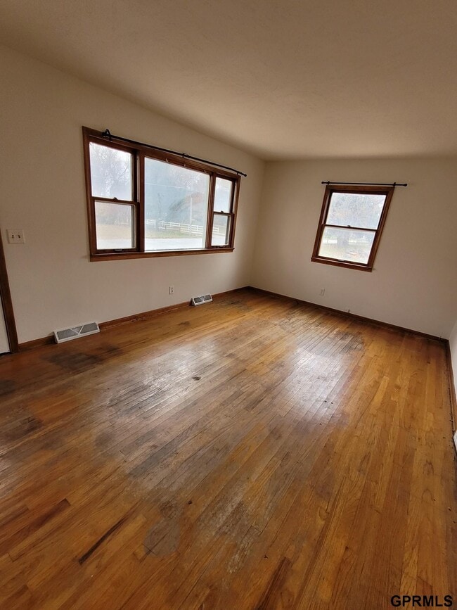 Building Photo - 2216 Lincoln Ave