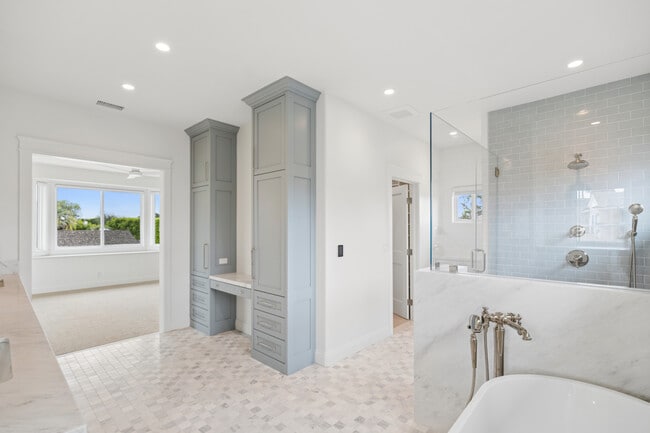 Building Photo - 1915 Windward Ln