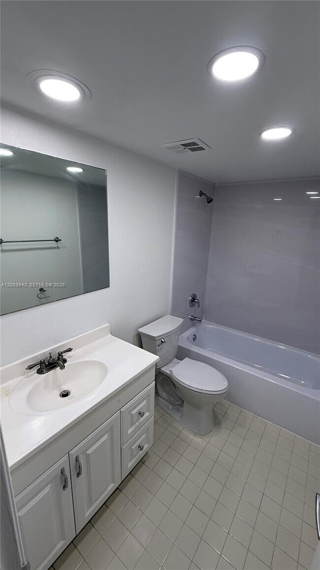Building Photo - 2961 SW 87th Ave