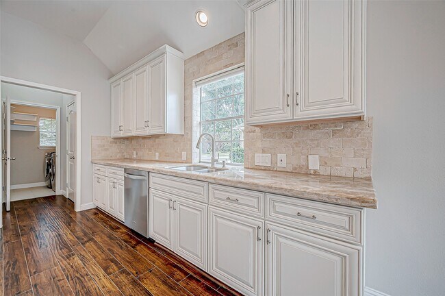 Building Photo - 5410 Portage Rock Ln