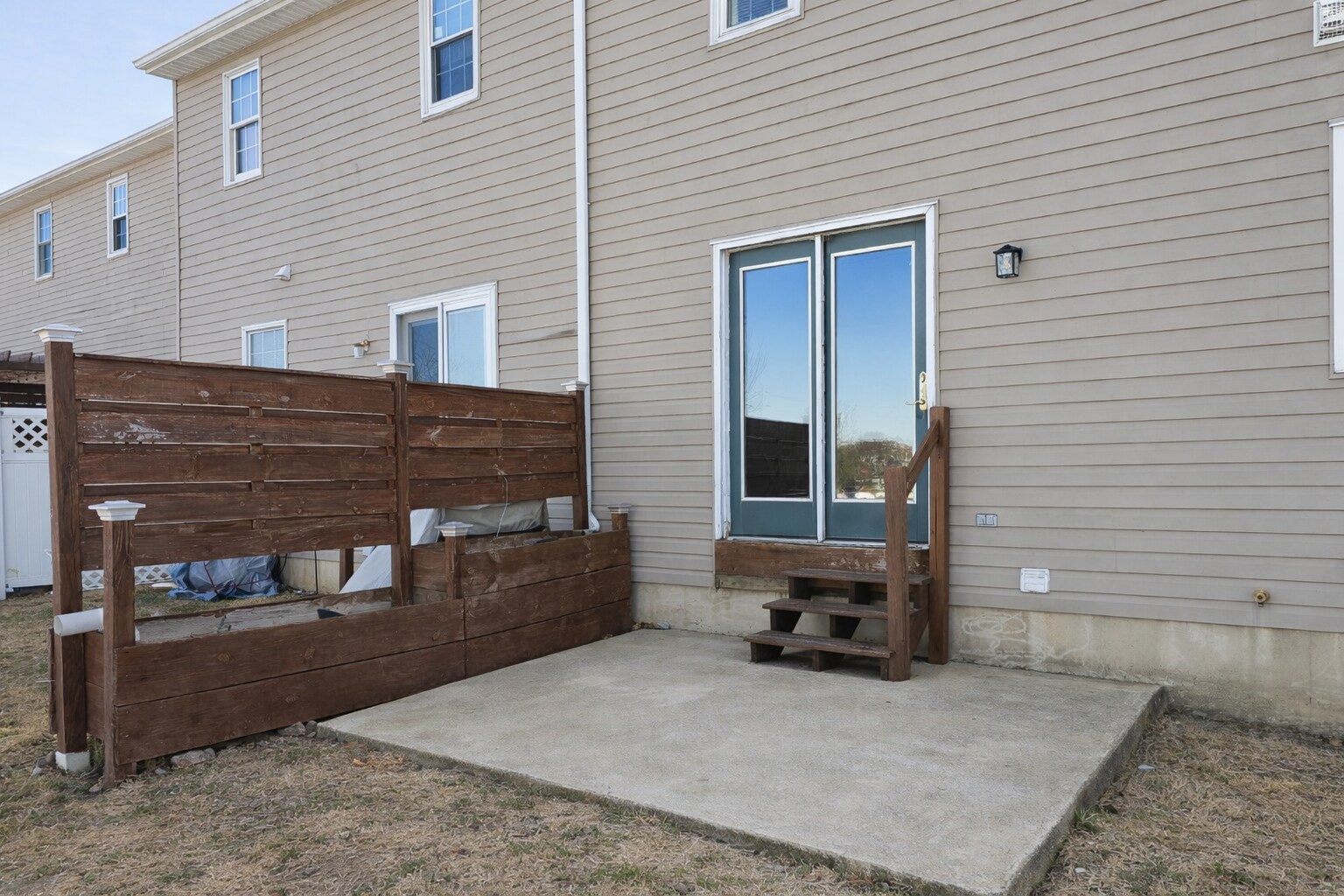 Building Photo - 27 Penny Ln