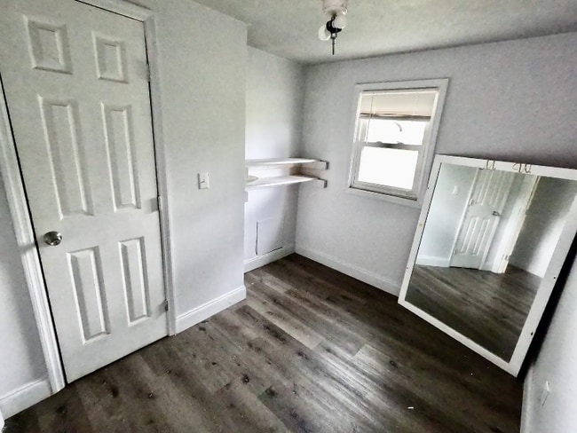 Building Photo - 1517 Tinkertown Ave