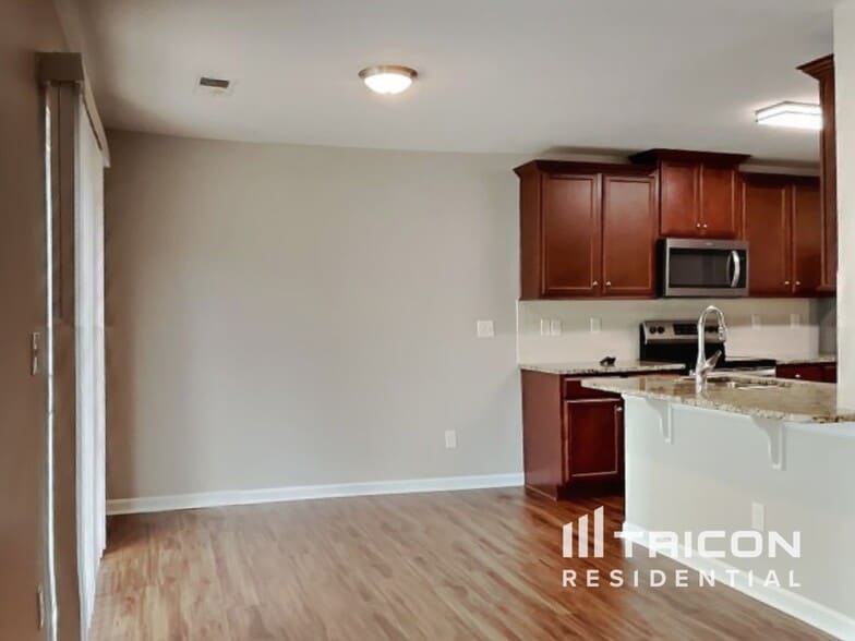 Building Photo - 1756 Pinnacle Oaks Dr