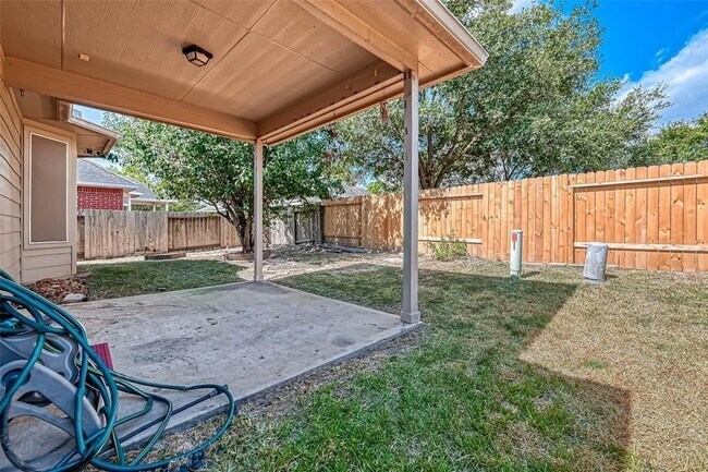 Building Photo - 9219 Carlin Bend Ln