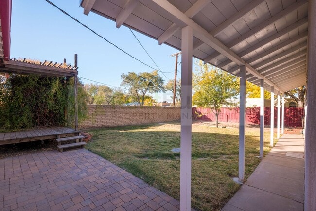 Building Photo - CALL US TODAY AT (505) 892-4400 TO SCHEDUL...