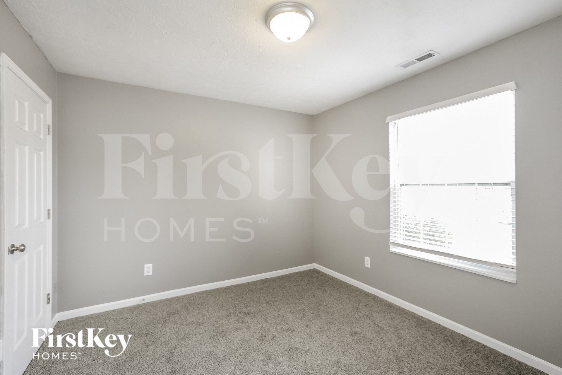 Building Photo - 5720 Ashby Dr