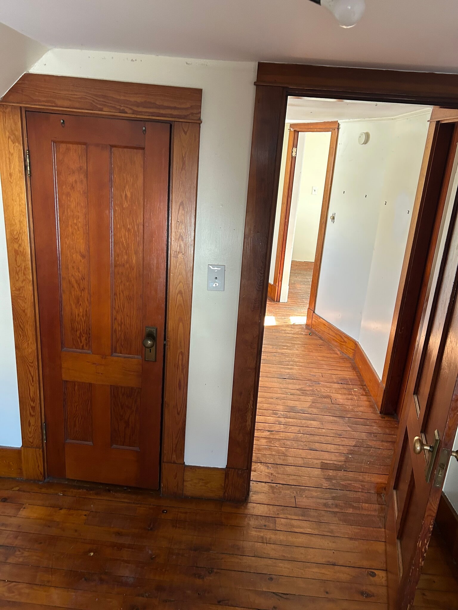 Building Photo - 345 Main St