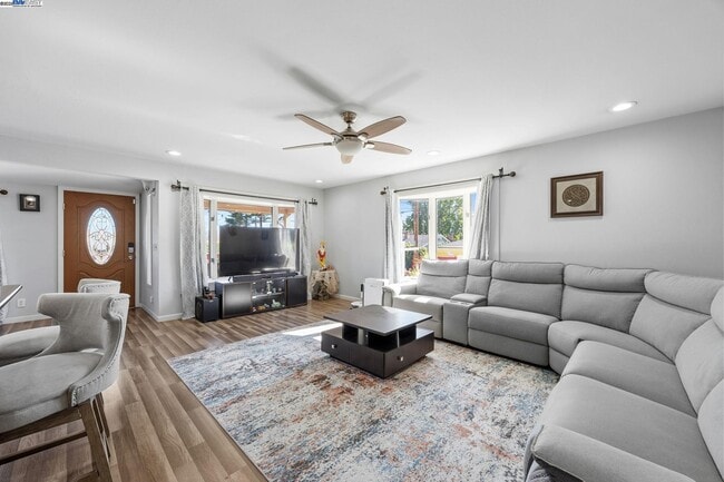 Building Photo - 19695 Bernal St