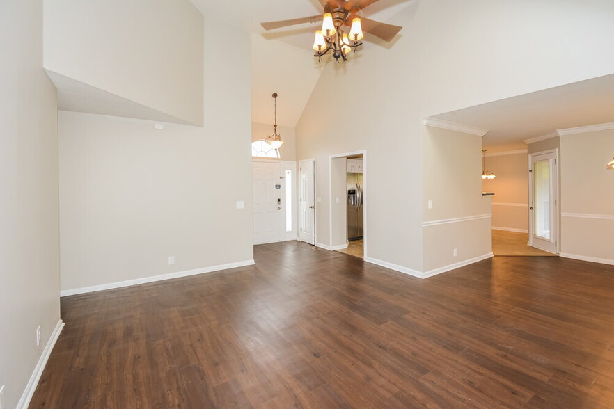 Building Photo - 6032 Bradford Hills Dr