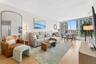 Building Photo - 20 Newport Pkwy