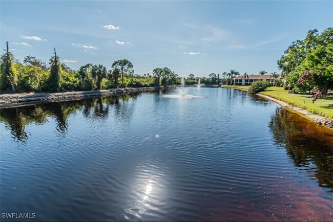 Building Photo - 5745 Foxlake Dr