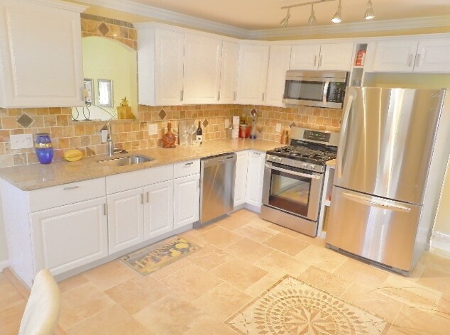 Building Photo - Stunning Rambler-Fantastic Location