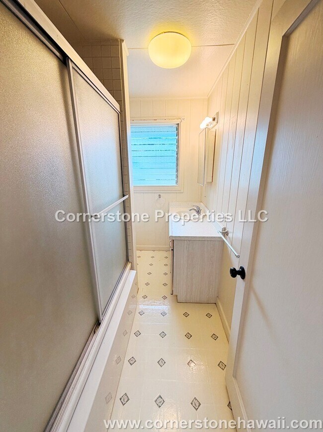 Building Photo - 45-583 Paleka Rd