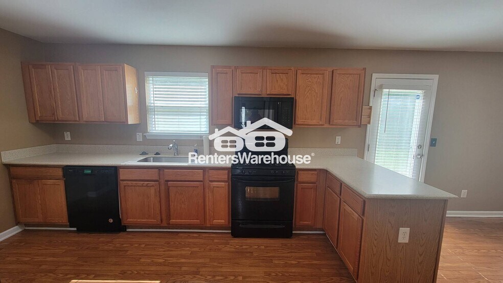 Building Photo - 118 Laughlin Dr
