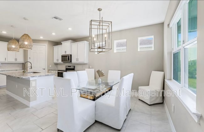 Building Photo - 440 Coral Reef Pl