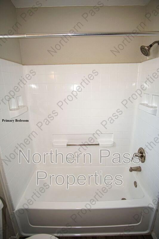 Building Photo - 1686 St Stephen Pl