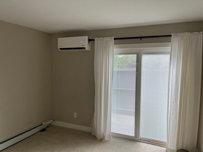 Building Photo - 3147 Westwood Ct
