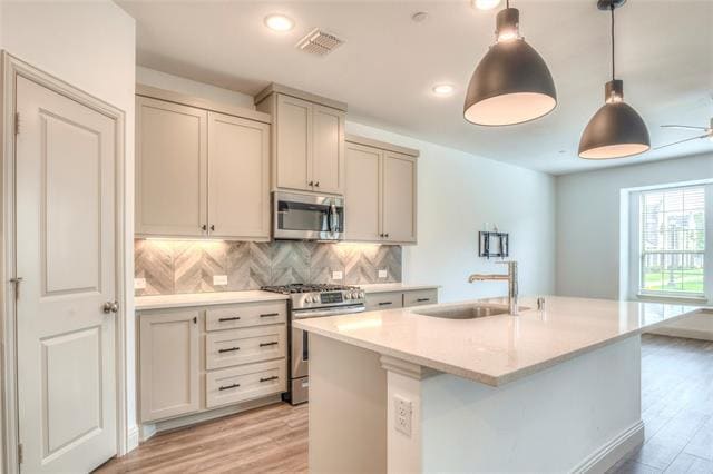 Building Photo - 8603 Dynasty Ln