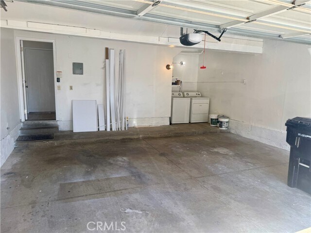 Building Photo - 9385 Mesa Verde Dr