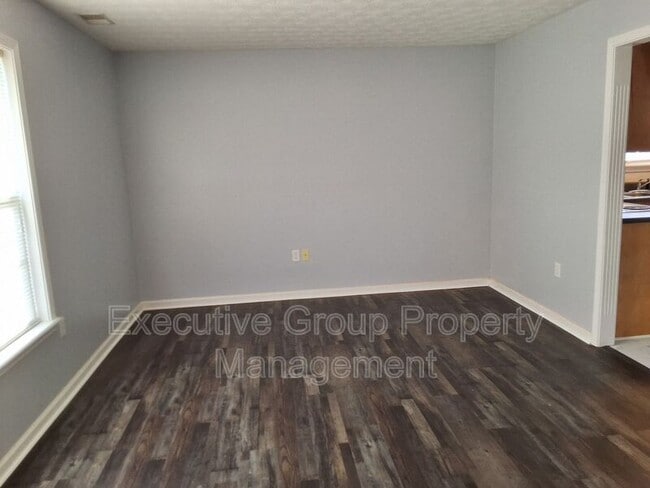 Building Photo - 103 Hurstfield Dr