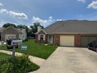 Building Photo - 1049 Mustang Ct