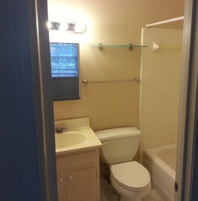 Building Photo - 5713 Bramblegate Rd