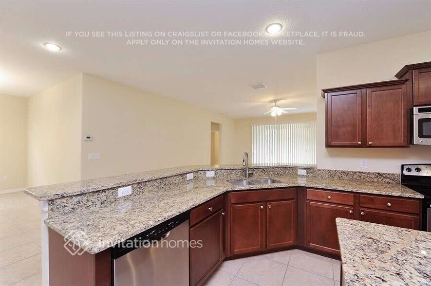 Building Photo - 12115 Streambed Dr
