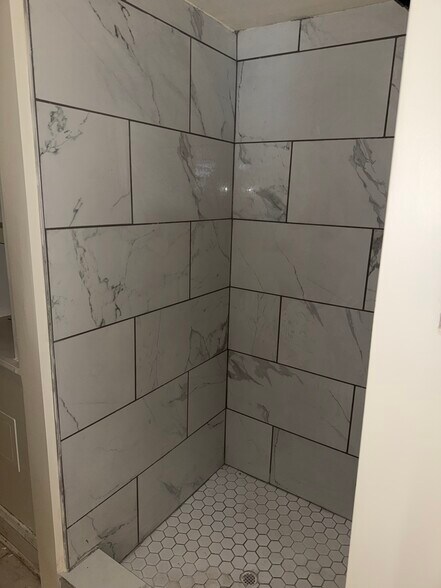 Building Photo - 58 Lincoln Ave