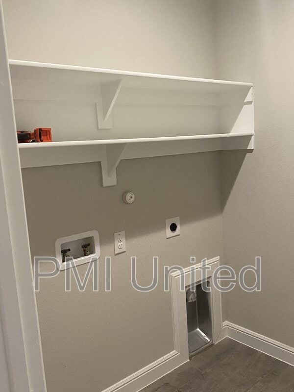 Building Photo - 249 Irish Moss Dr