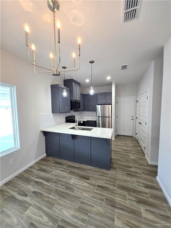 Building Photo - 11 Clarence Dr