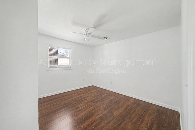 Building Photo - 1117 N 13th St