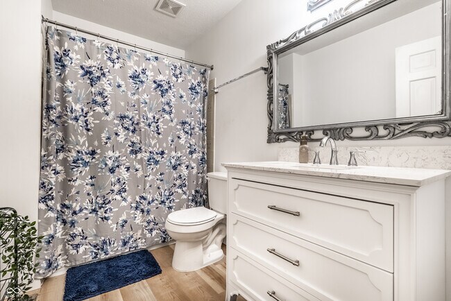 Building Photo - 6503 Park Central Way