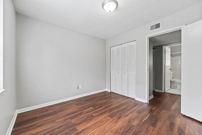 Building Photo - 12513 E Orell Rd