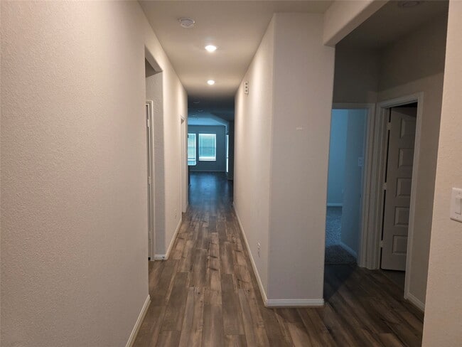 Building Photo - 229 Cresta Cv Ct