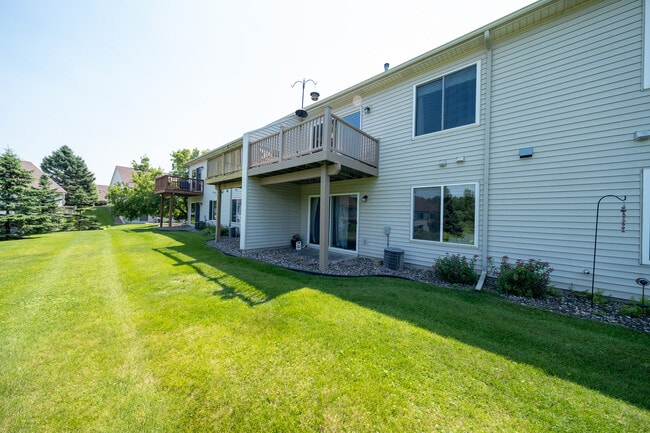 Building Photo - 8772 Coburn Ct