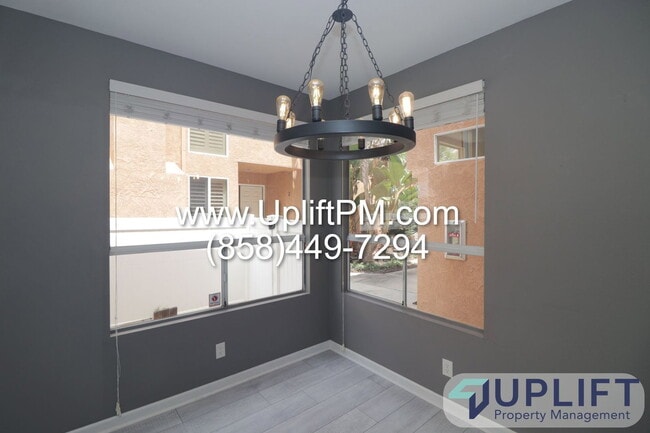 Building Photo - 1337 Serena Cir