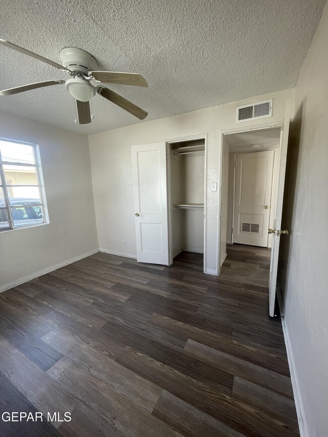 Building Photo - 8167 Josephine Cir