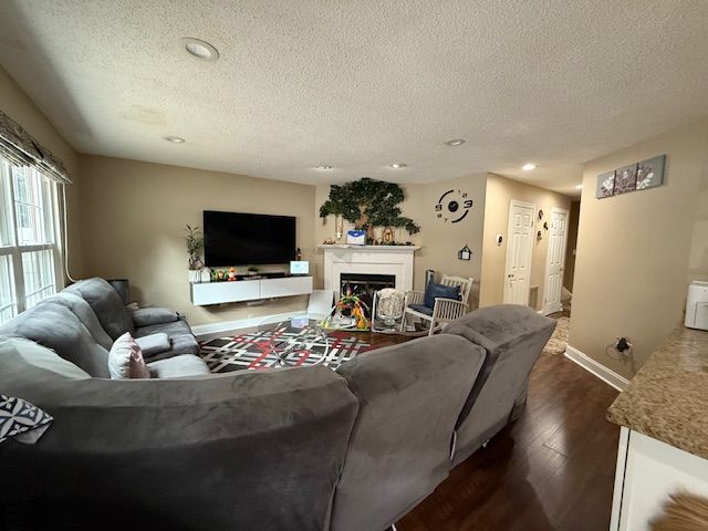 Building Photo - 88 Sapphire Ln