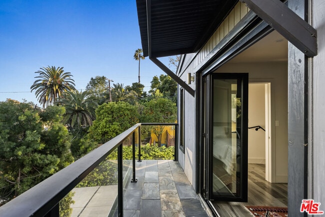 Building Photo - 1057 N Ave 49