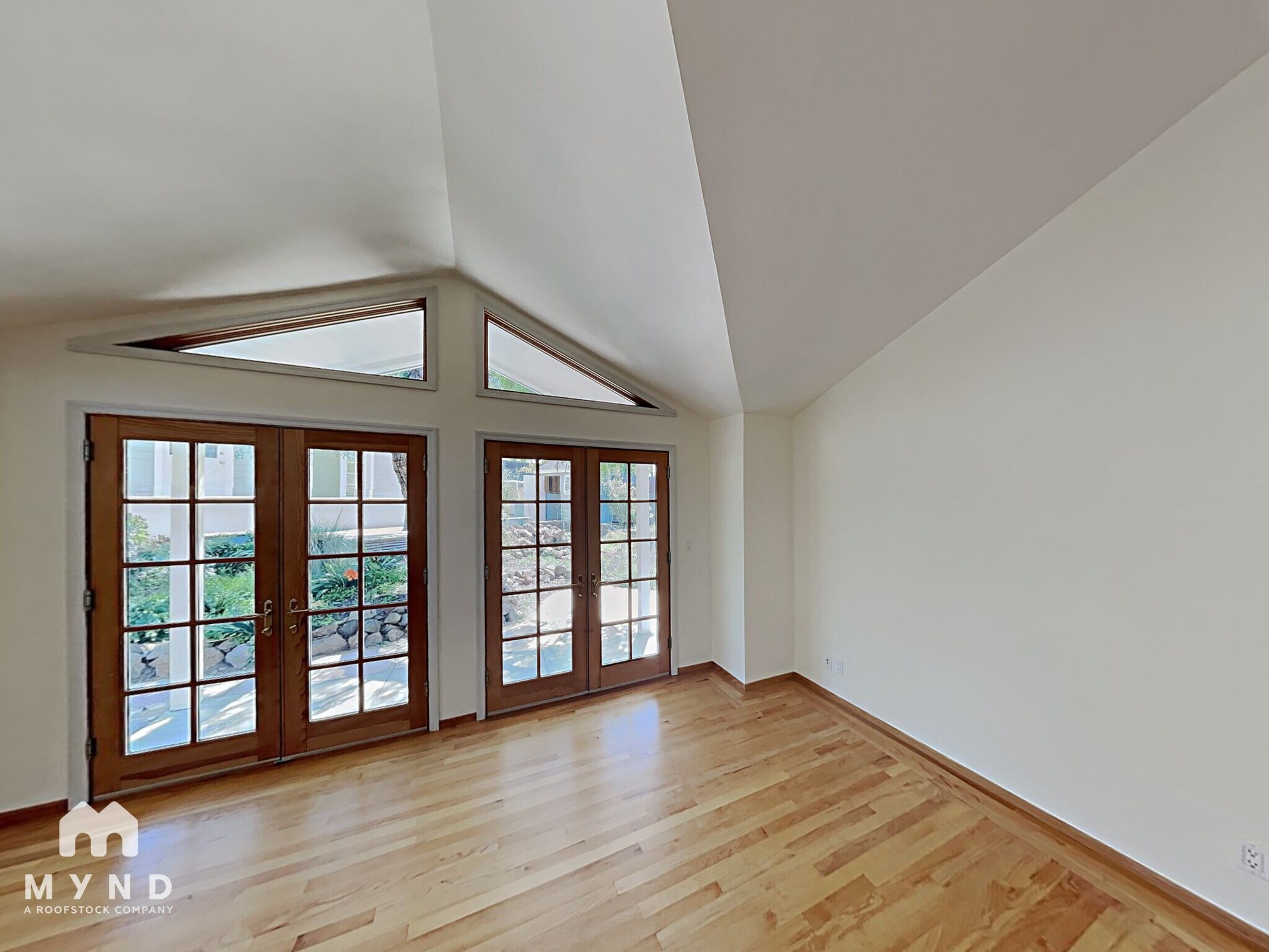 Building Photo - 10924 Barranca Dr