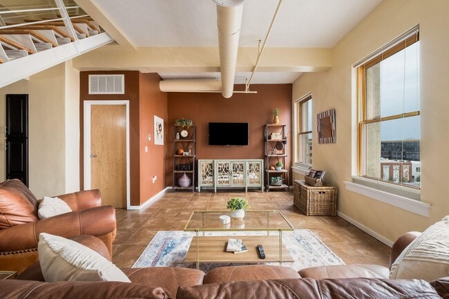 Building Photo - 219 Central Ave NW