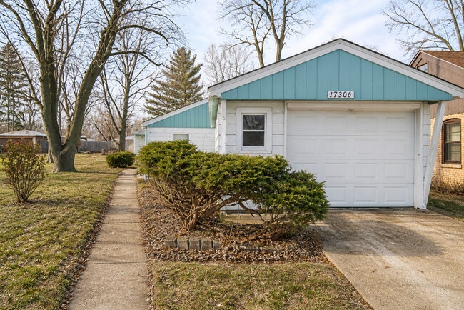 Building Photo - 17306 Holmes Ave