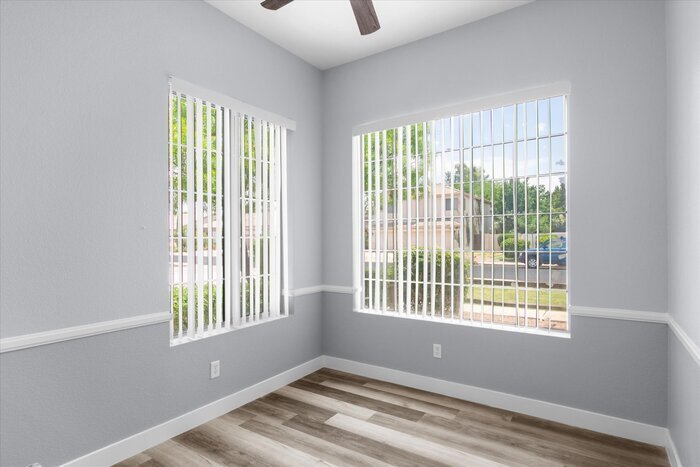 Building Photo - 92 E Spur Ave