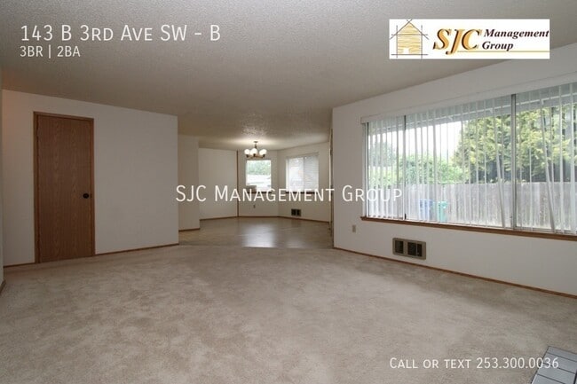 Building Photo - 143 3rd Ave SW