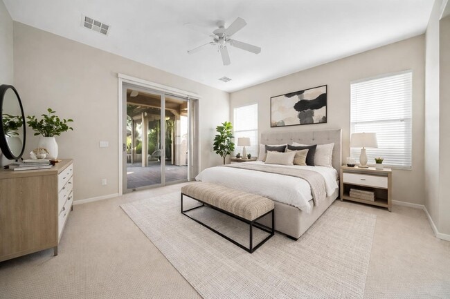 Building Photo - 13042 W Pinnacle Vista Dr