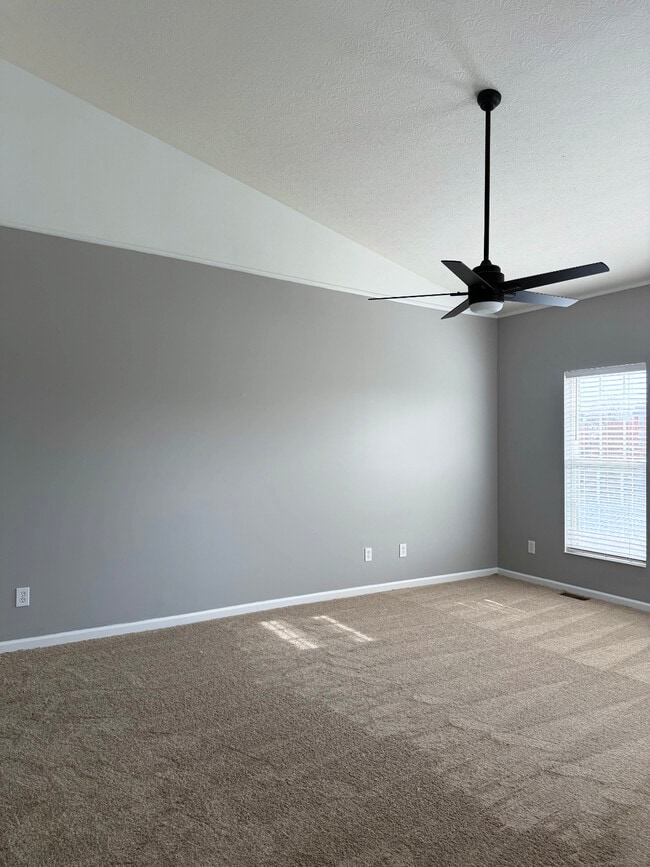 Building Photo - 2420 Aristocracy Cir