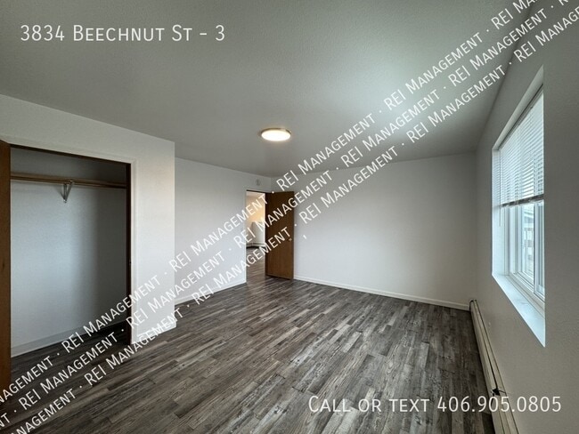 Building Photo - 3834 Beechnut St