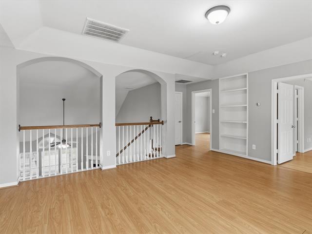 Building Photo - 408 Cave River Dr