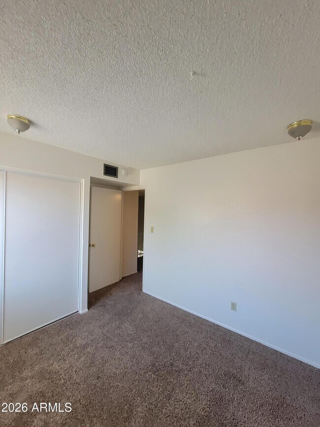 Building Photo - 7854 N 47th Ave