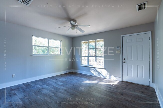 Building Photo - 1746 Cody Rd N
